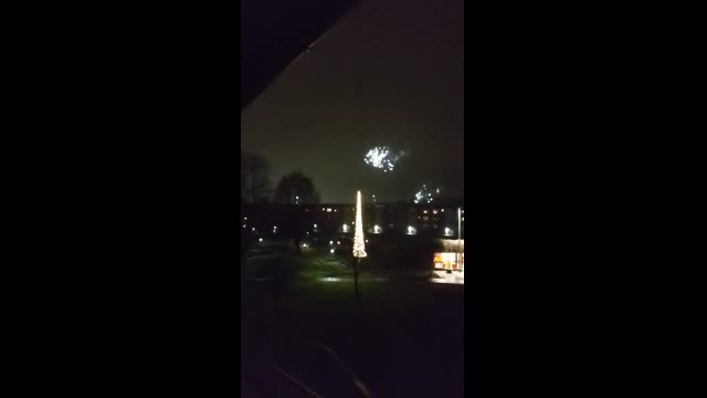 y2mate.com - Fyrverkerier Nyår Göteborg_1080p